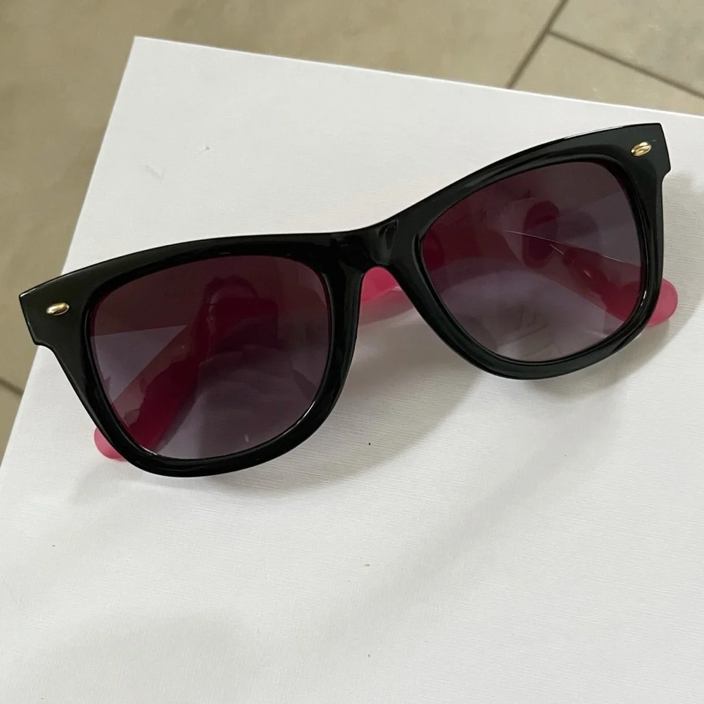 2 Pairs - Betsey Johnson Wayfarer Style Sunglasses |GUC | Pink/Black, Brown